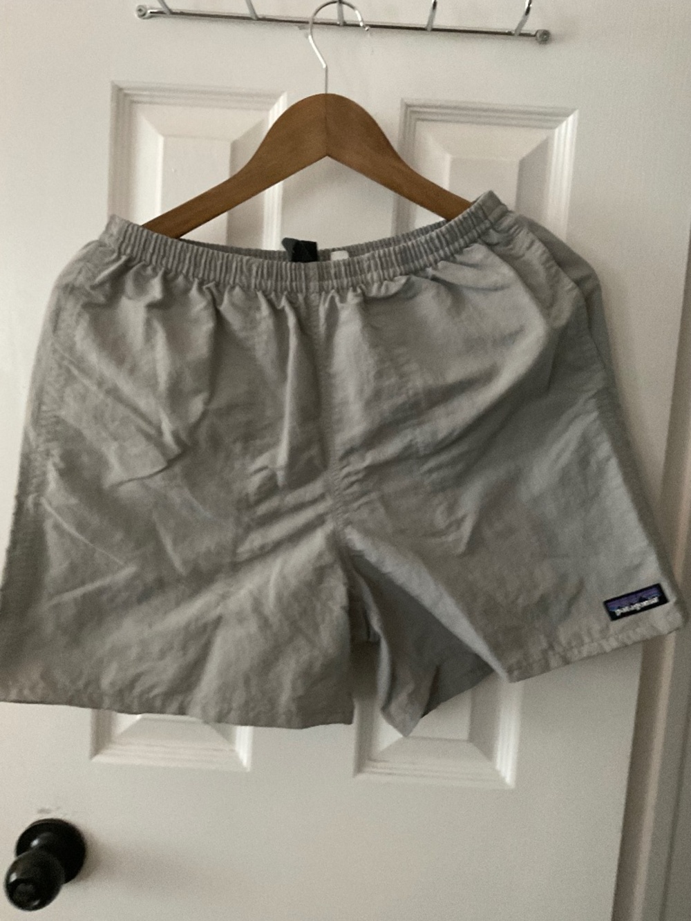 Men’s PATAGONIA M's Baggies Shorts 5" - SALT GREY S small